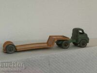 MATCHBOX LESNEY. No. 27B Low Loader 1958