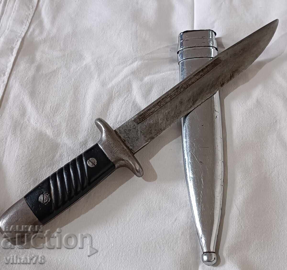 Auction Knife of the day Auction Knife of the day
