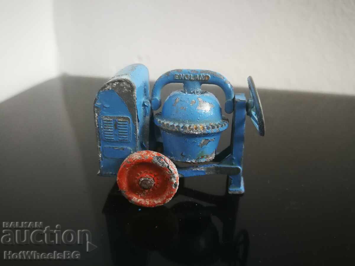 Matchbox LESNEY -No3A Cement Mixer 1953-1960 with price 25.00 BGN | € 12.78 Matchbox LESNEY -No3A Cement Mixer 1953-1960 with price 25.00 BGN | € 12.78