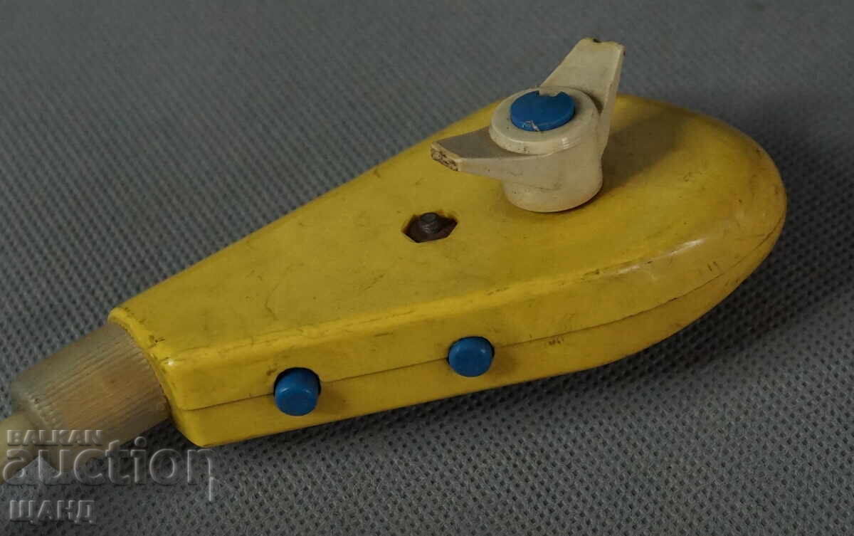 GAZ VOLGA Παλιό ρωσικό μεγάλο πλαστικό μοντέλο αυτοκινήτου - 7 GAZ VOLGA Παλιό ρωσικό μεγάλο πλαστικό μοντέλο αυτοκινήτου - 7