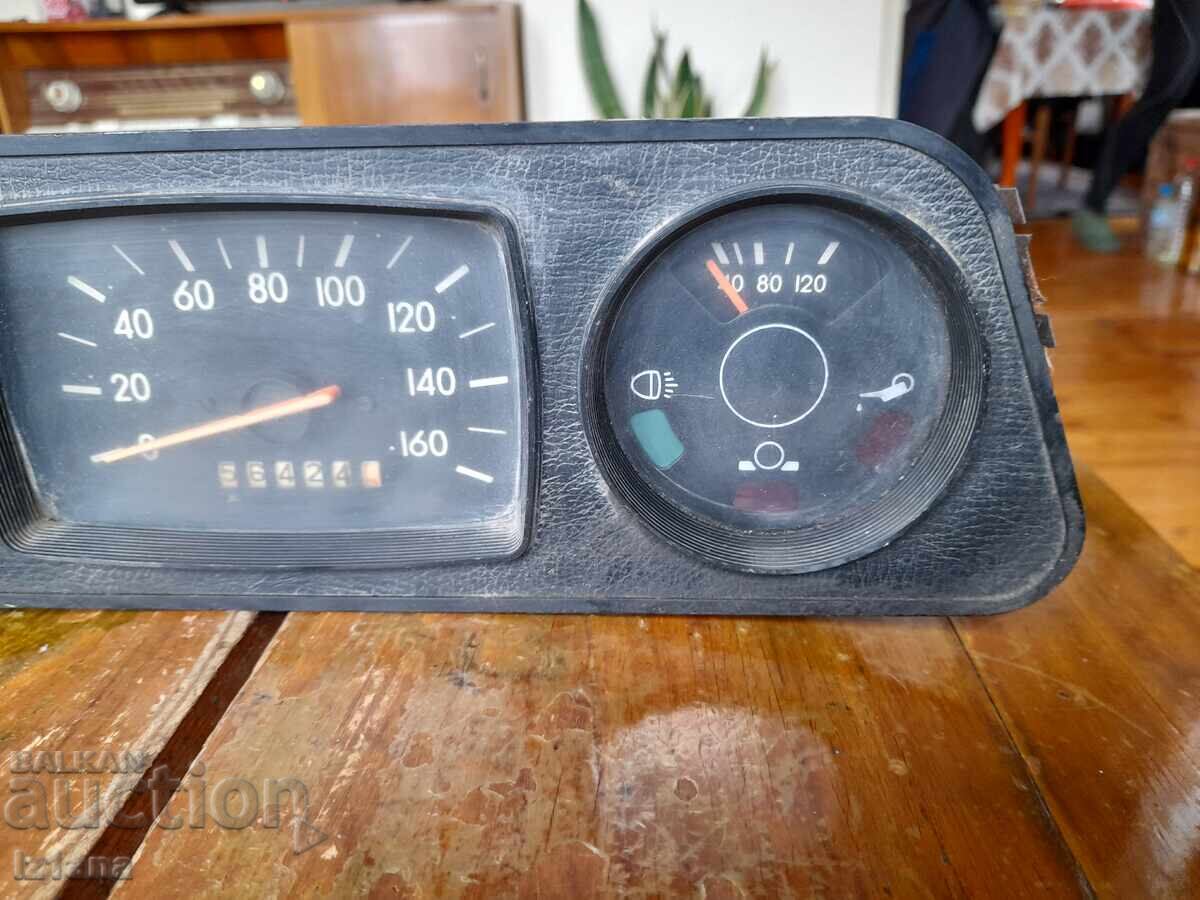 Auction  Old dashboard, mileage ZAZ