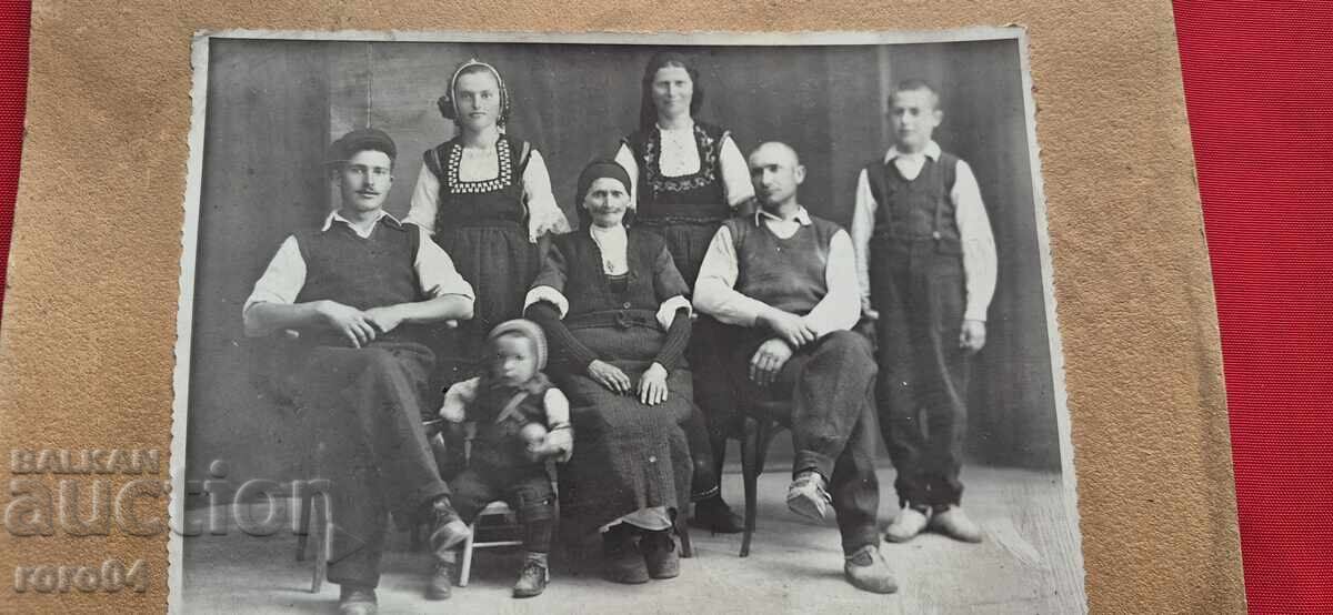 Delivery of COSTUMES - SOFIA Delivery of COSTUMES - SOFIA