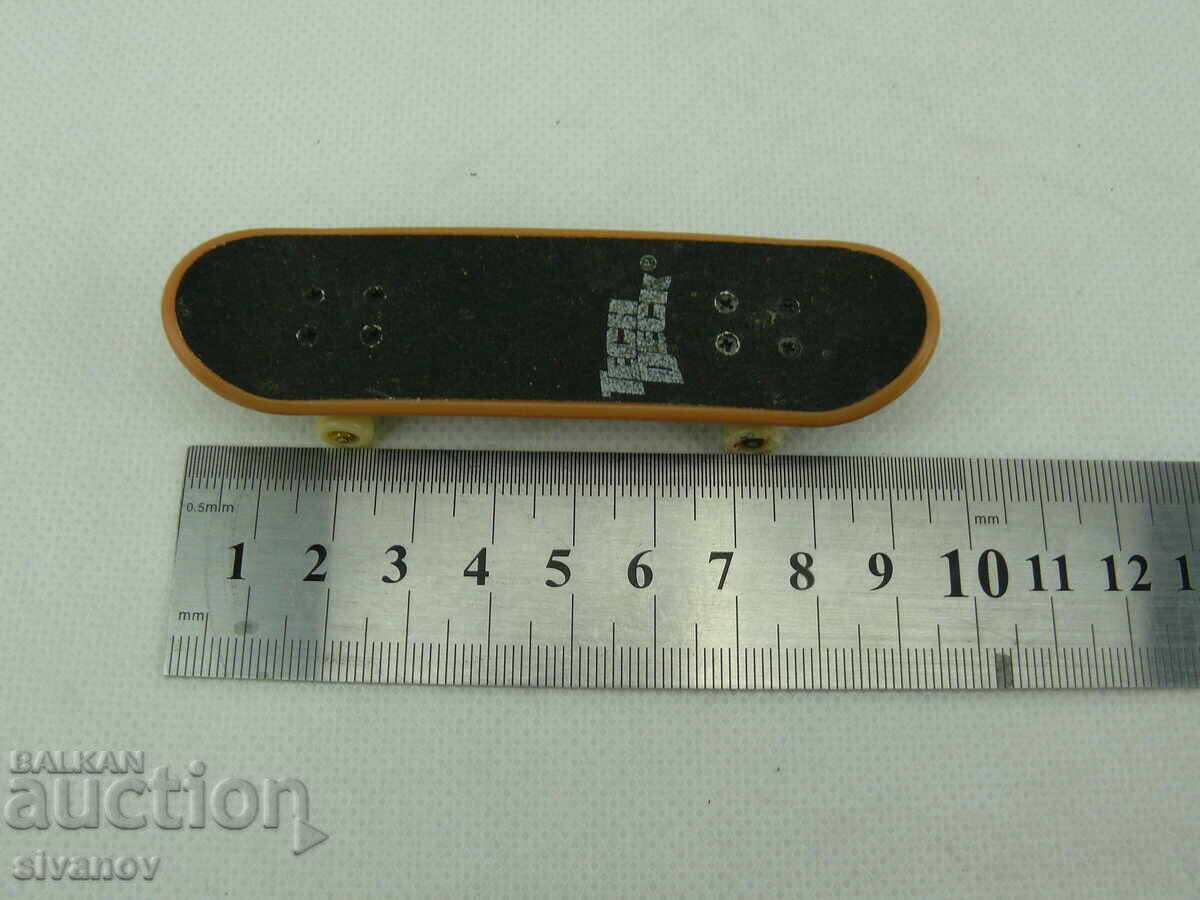 Mini Skateboard Fingerboard #2428 - 6 Mini Skateboard Fingerboard #2428 - 6