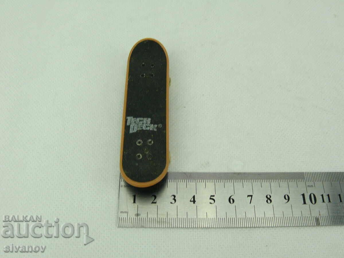 Mini Skateboard Fingerboard #2428 - 7 Mini Skateboard Fingerboard #2428 - 7