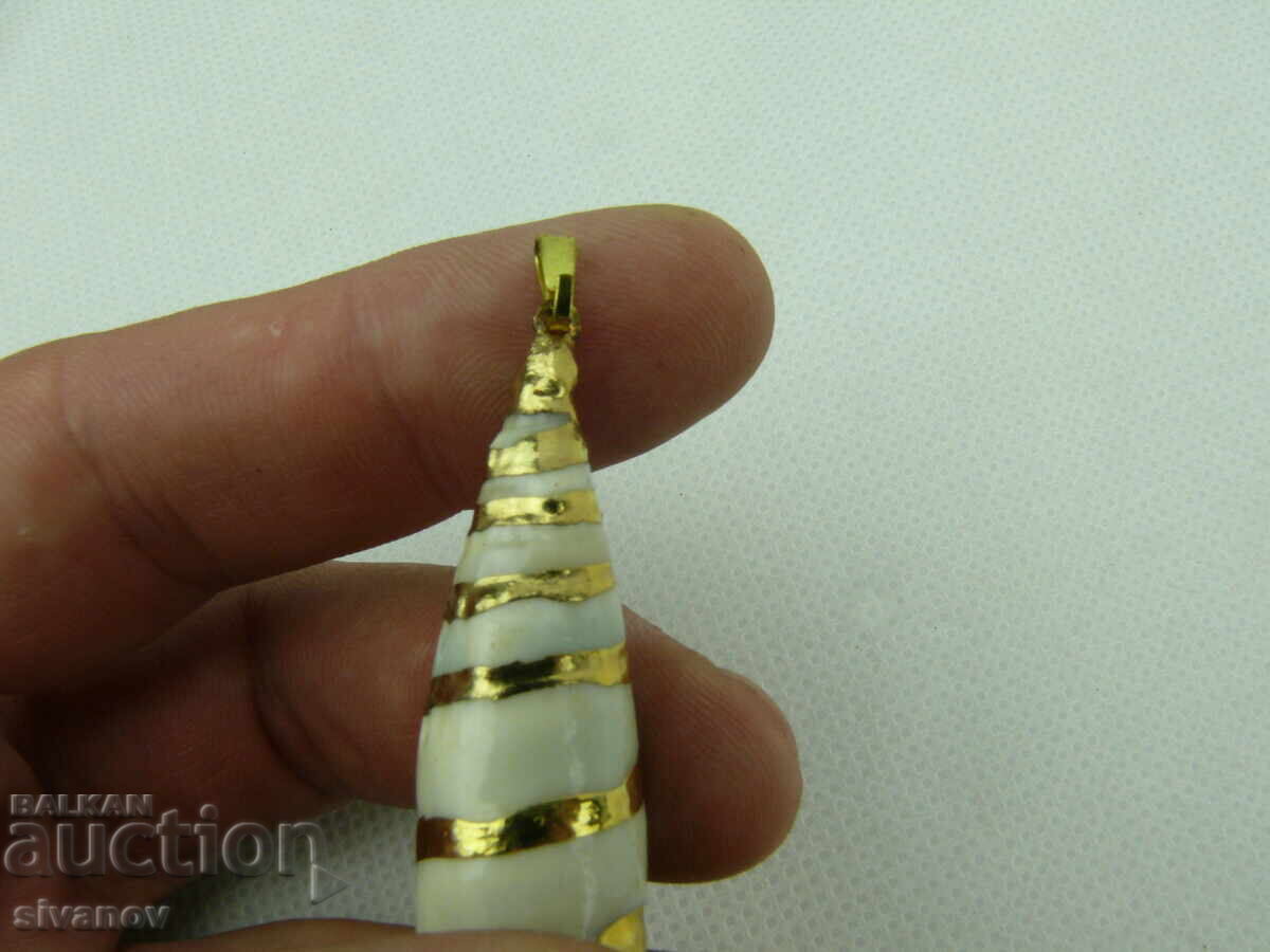 Interesting shell pendant locket #2446 - 5