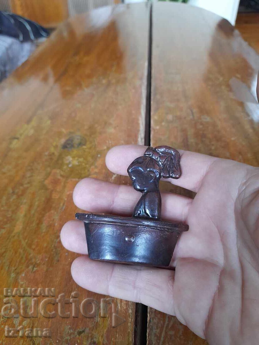 Semn vechi, semn de baie cu preț 16.00 BGN | € 8.18