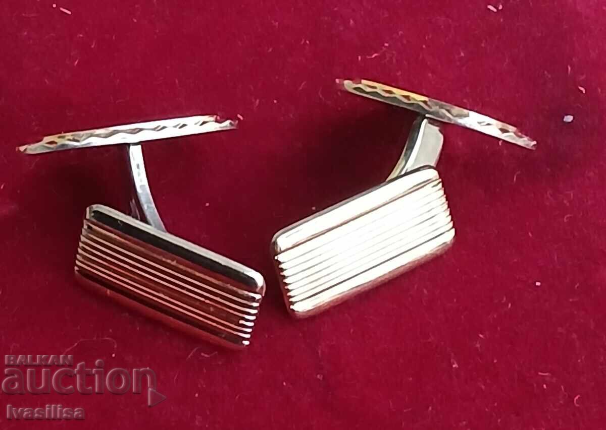Antique silver cufflinks with thick gold plating with price 58.00 BGN | € 29.65 Antique silver cufflinks with thick gold plating with price 58.00 BGN | € 29.65
