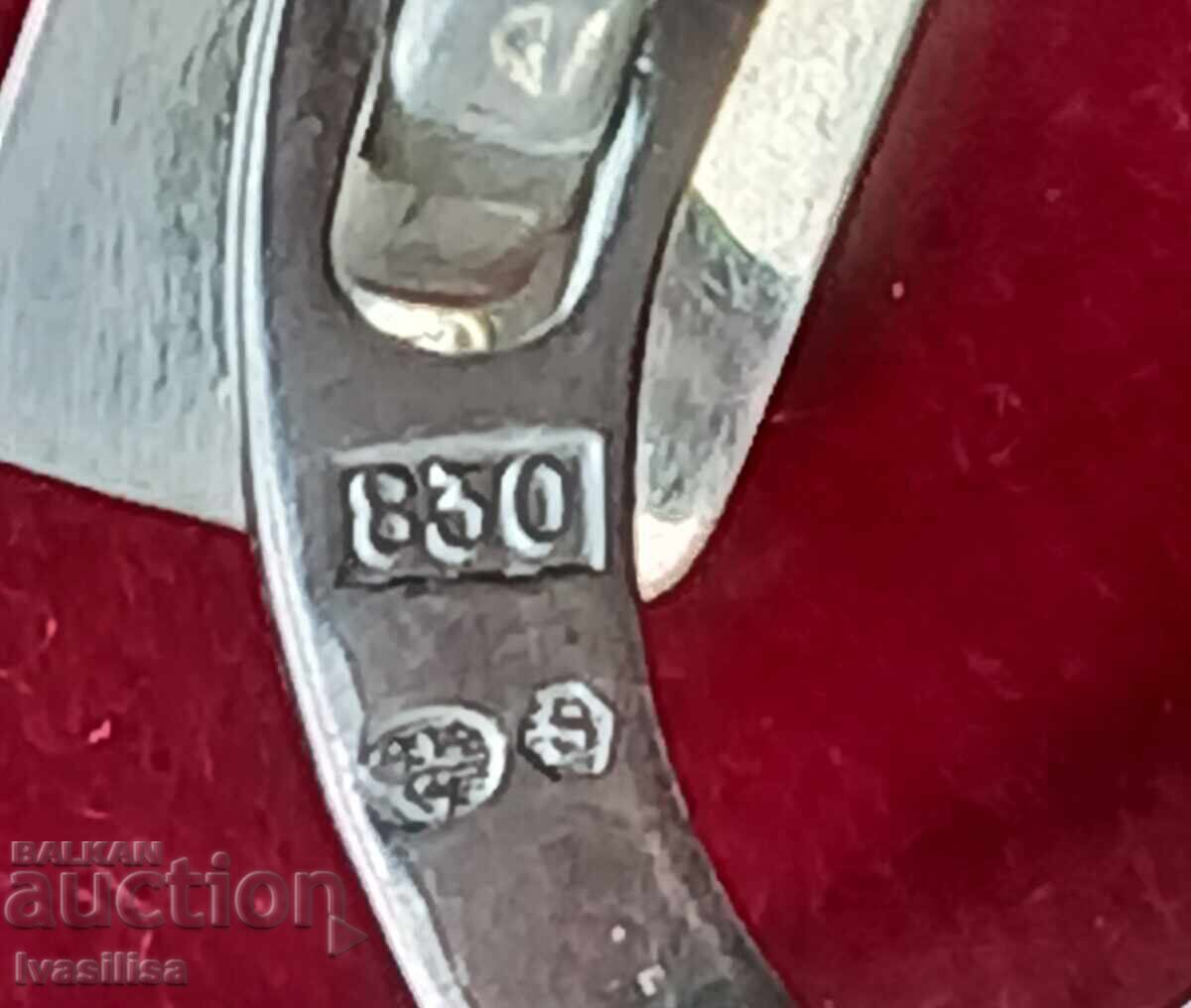 Delivery of Antique silver cufflinks with thick gold plating Delivery of Antique silver cufflinks with thick gold plating