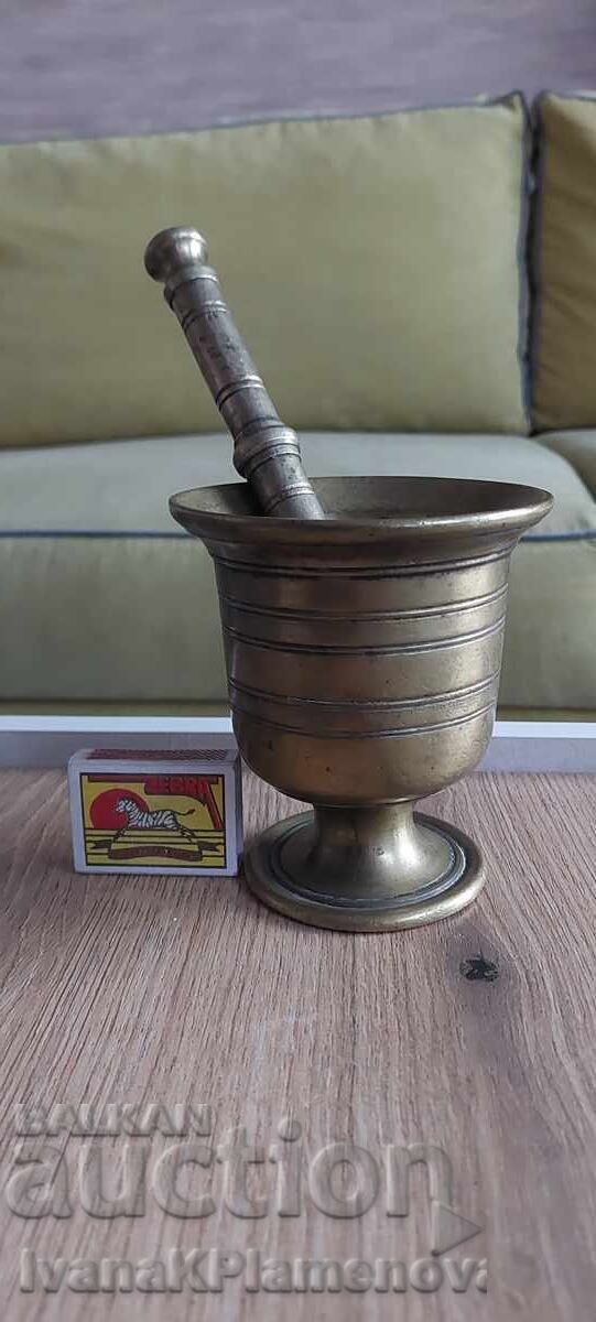 Mojar cu pistil masiv din bronz 1,5 kg retro pentru colecționari - 5 Mojar cu pistil masiv din bronz 1,5 kg retro pentru colecționari - 5
