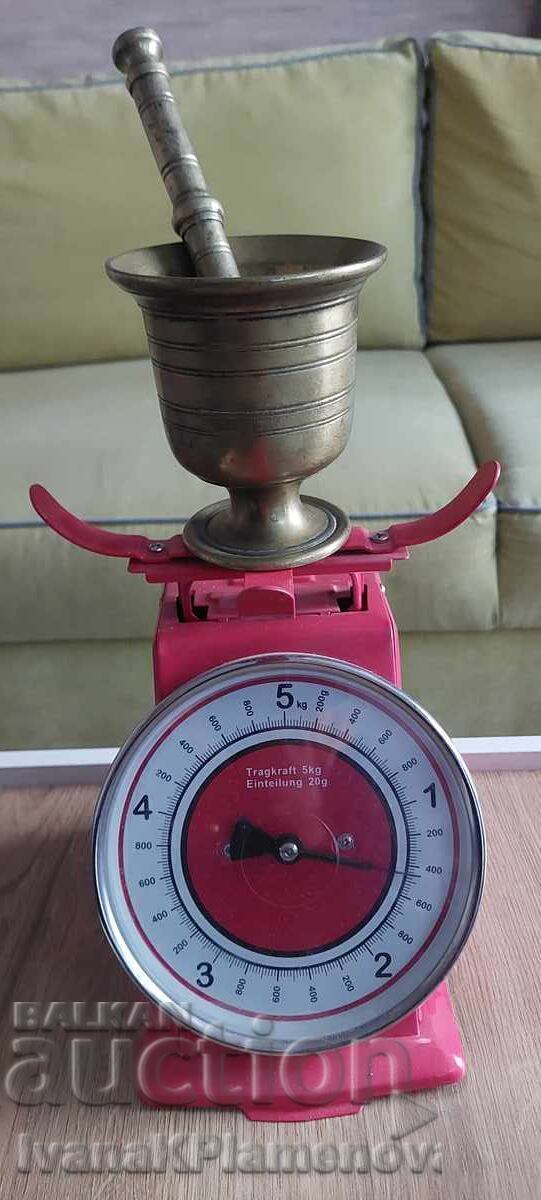 Mojar cu pistil masiv din bronz 1,5 kg retro pentru colecționari - 6 Mojar cu pistil masiv din bronz 1,5 kg retro pentru colecționari - 6