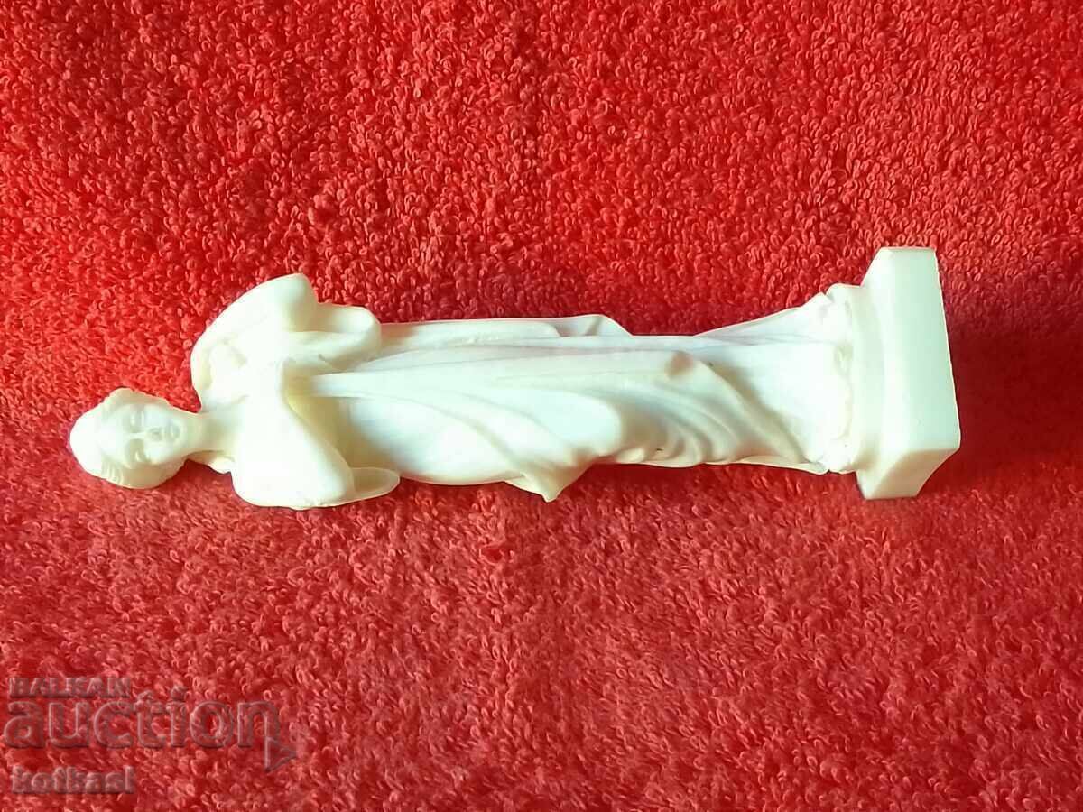 Figura unei zeițe feminine - 6