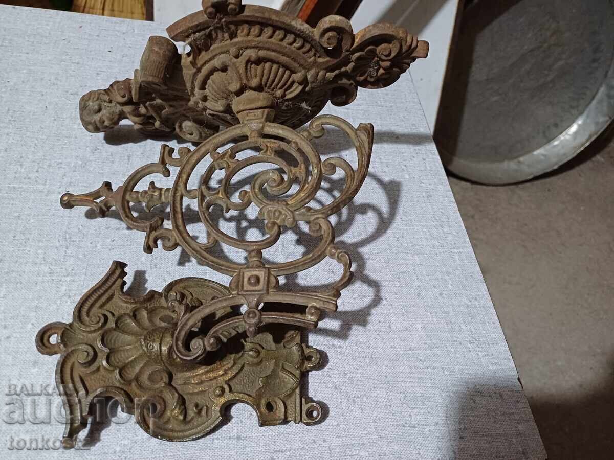 Auction 2 pcs. Iron ornaments 1910 2h Auction 2 pcs. Iron ornaments 1910 2h