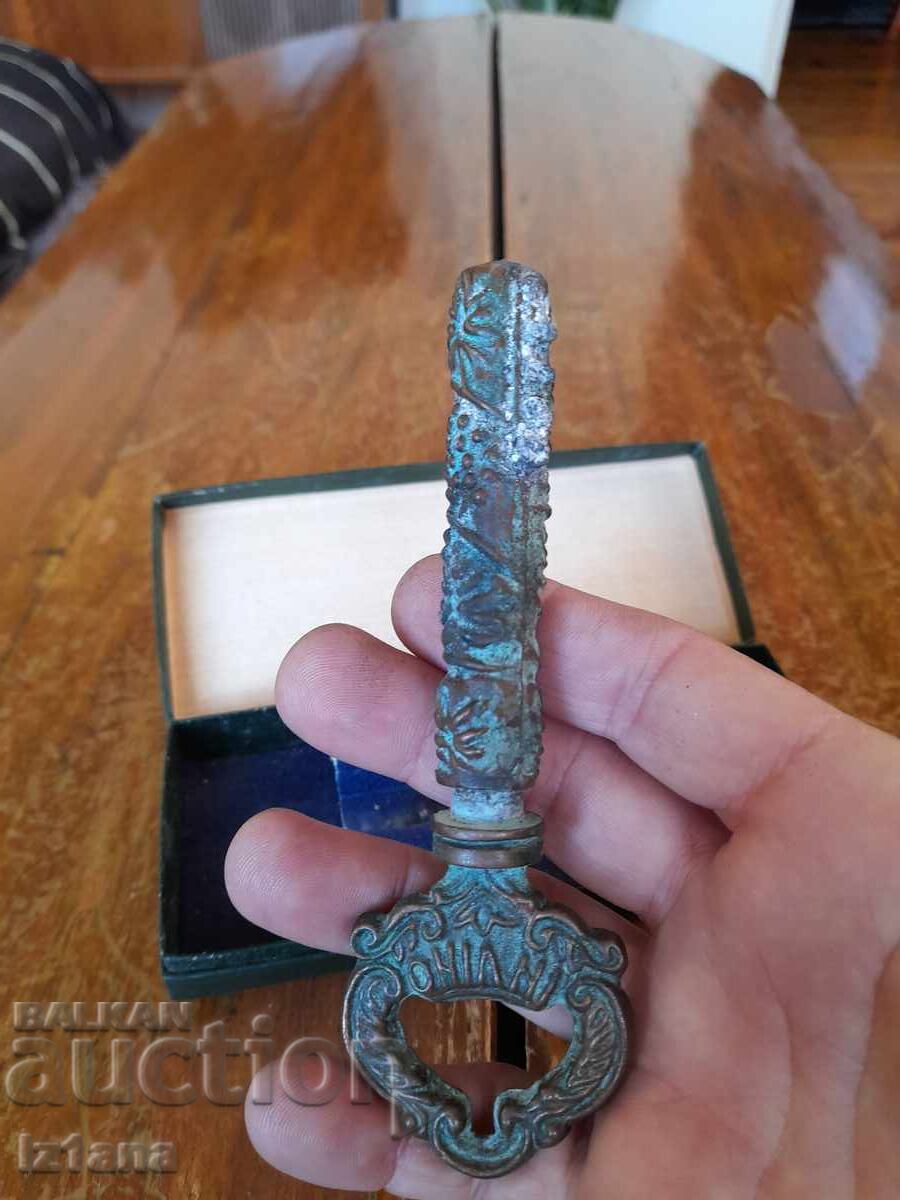 Delivery of Old souvenir corkscrew Delivery of Old souvenir corkscrew