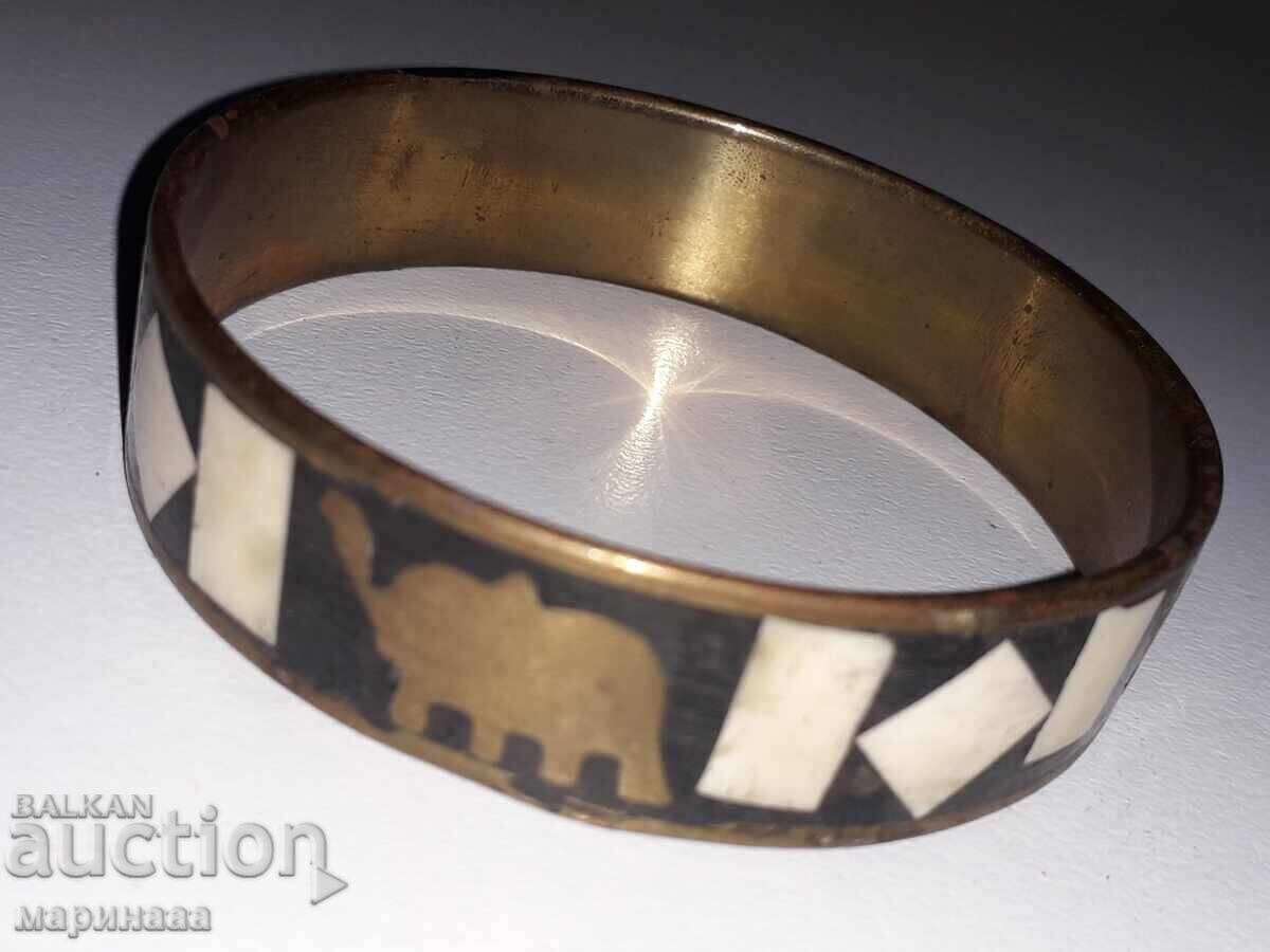 Delivery of OLD BRACELET. BRASS, MOTHER OF PEARL Delivery of OLD BRACELET. BRASS, MOTHER OF PEARL