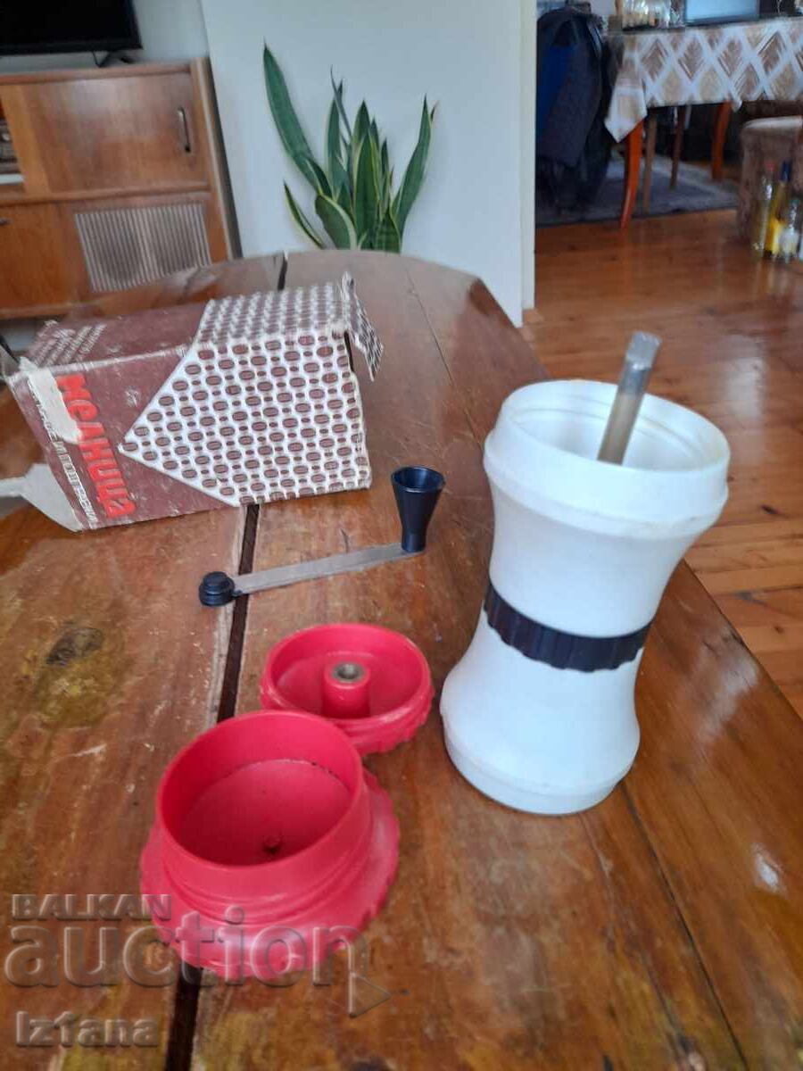 Auction Old coffee grinder, grinder, coffee grinder Auction Old coffee grinder, grinder, coffee grinder