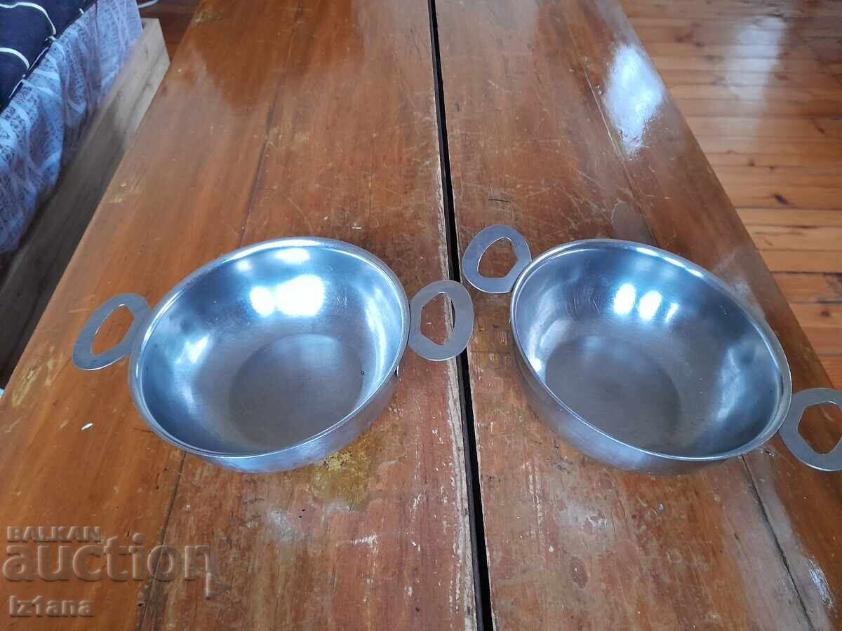 Tigaie veche din inox, tigăi, oțel inoxidabil cu preț 37.00 BGN | € 18.92