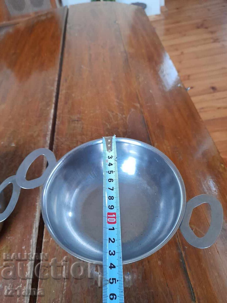 Livrarea Tigaie veche din inox, tigăi, oțel inoxidabil