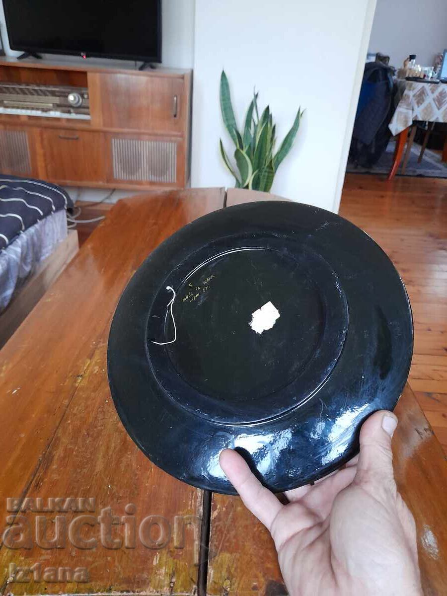 Доставка на Стара дървена чиния за стена Доставка на Стара дървена чиния за стена