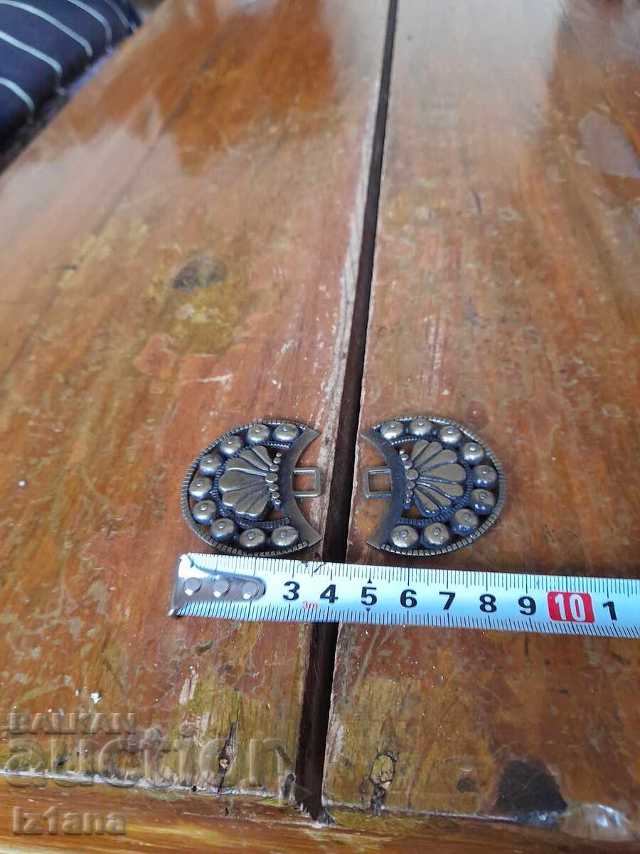 Стара тока за колан с цена 11.00 лв. | € 5.62 Стара тока за колан с цена 11.00 лв. | € 5.62