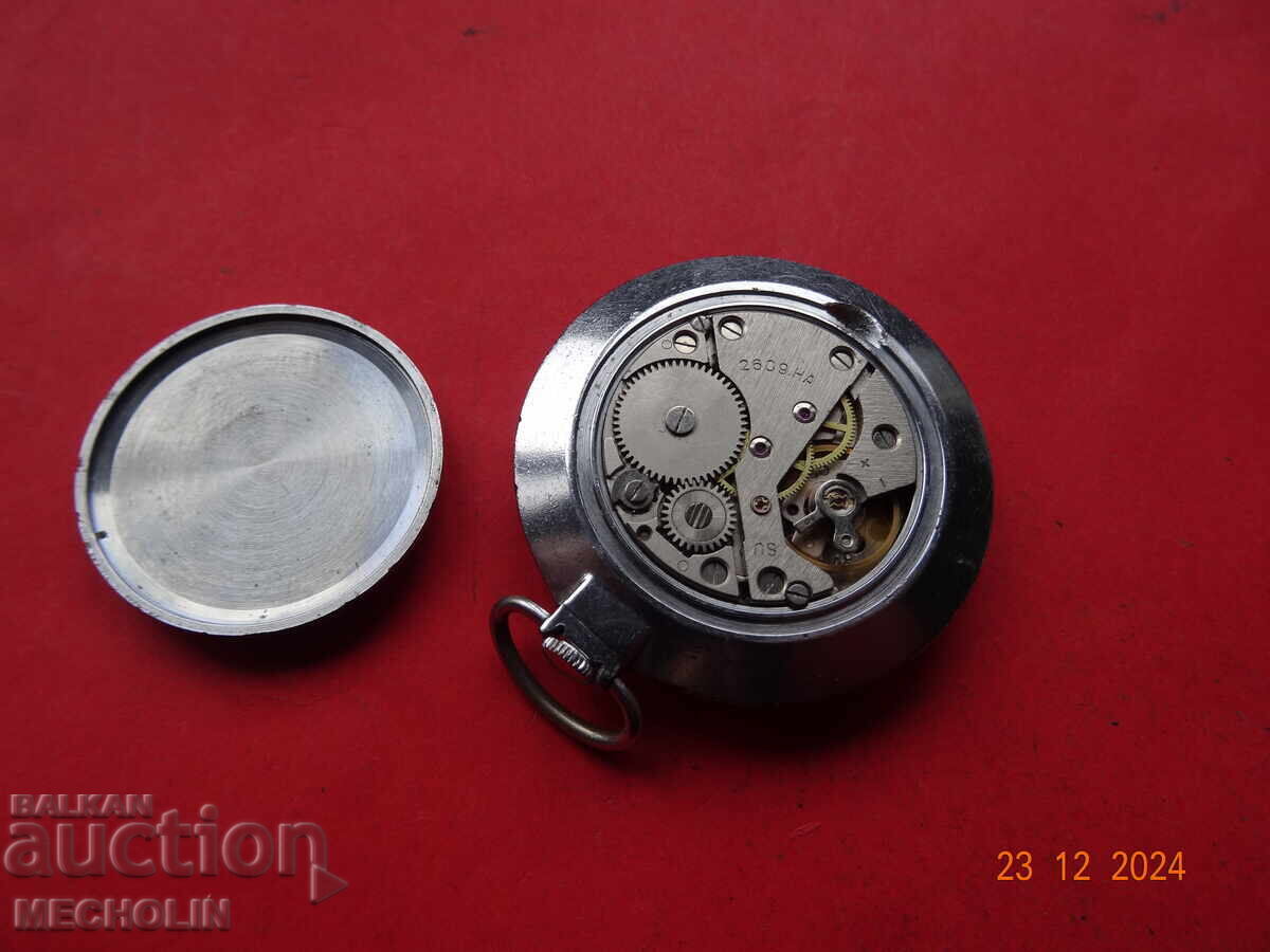 Delivery of OLD RUSSIAN COLLECTIBLE POCKET WATCH ROCKET Delivery of OLD RUSSIAN COLLECTIBLE POCKET WATCH ROCKET