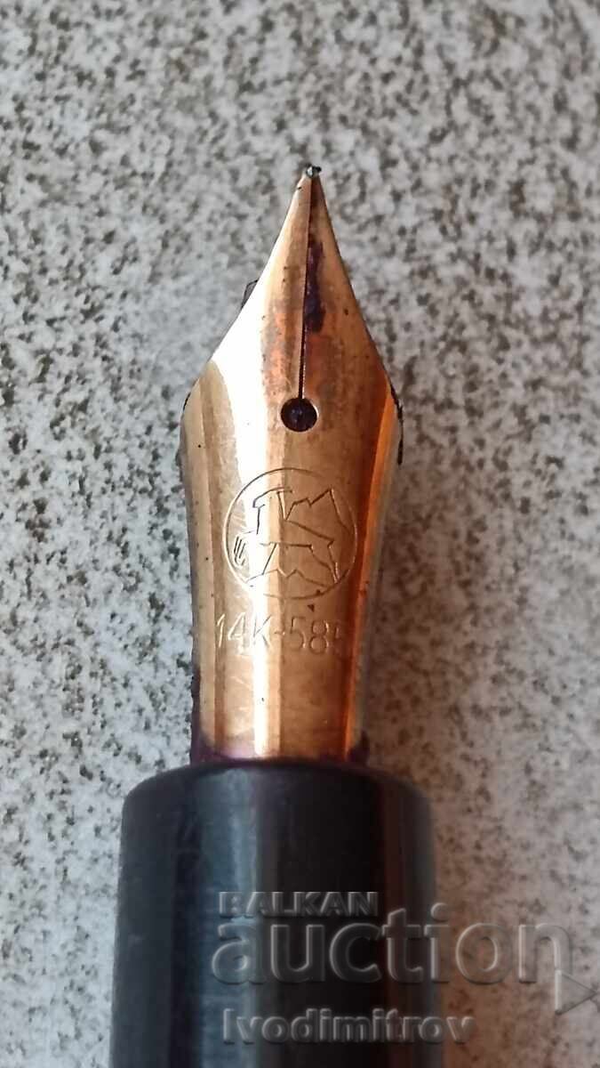 Delivery of SENATOR Pen with 14-karat gold nib Delivery of SENATOR Pen with 14-karat gold nib