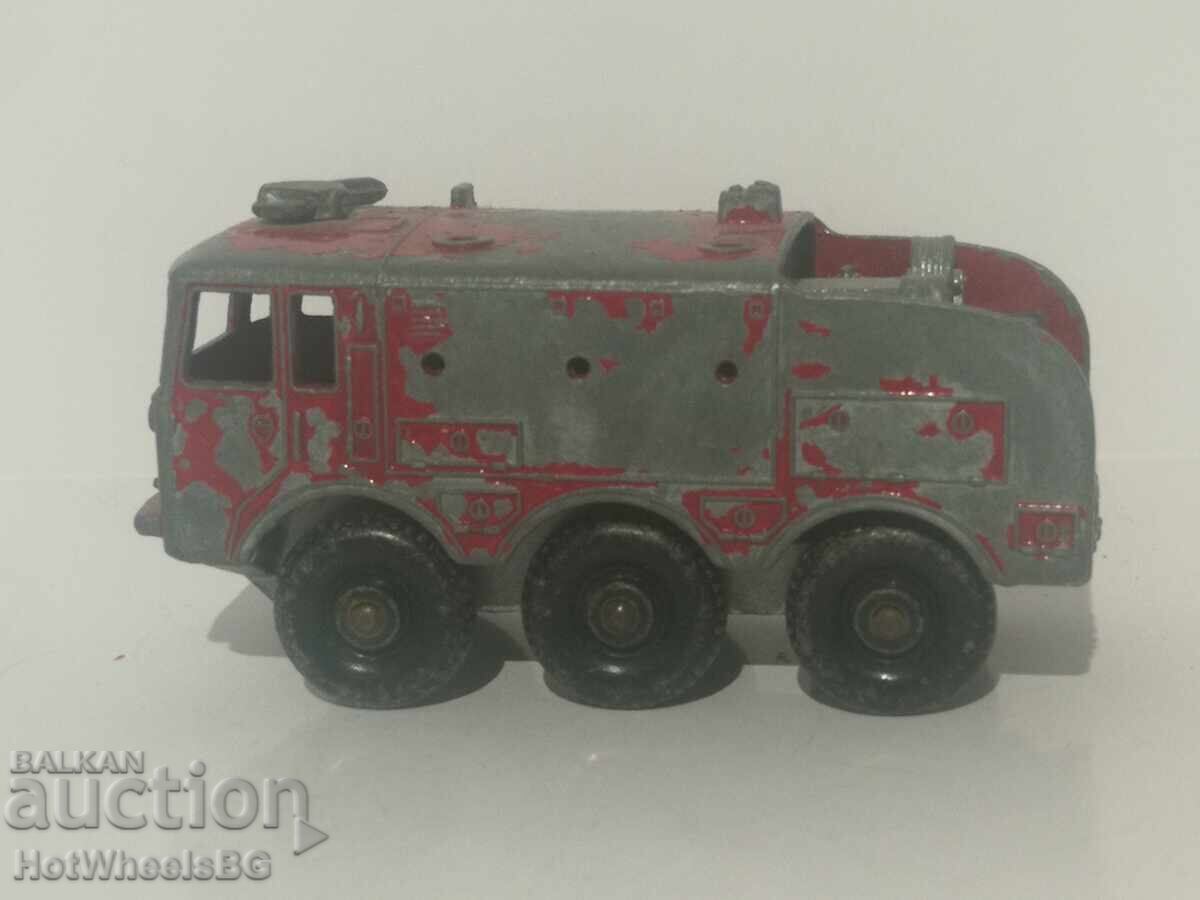 Matchbox LESNEY No 63B Foamite Crash Tender 1963 Matchbox LESNEY No 63B Foamite Crash Tender 1963