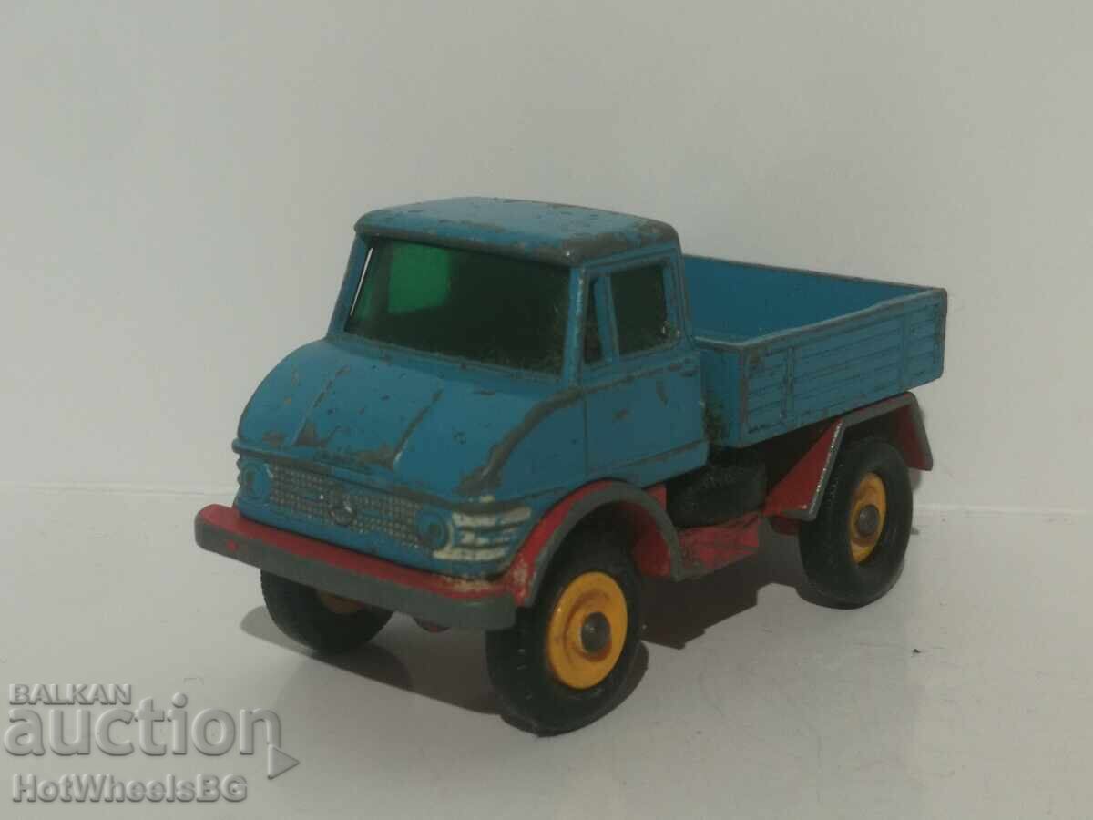 Delivery of Matchbox LESNEY No 49B Unimog 1967 Delivery of Matchbox LESNEY No 49B Unimog 1967