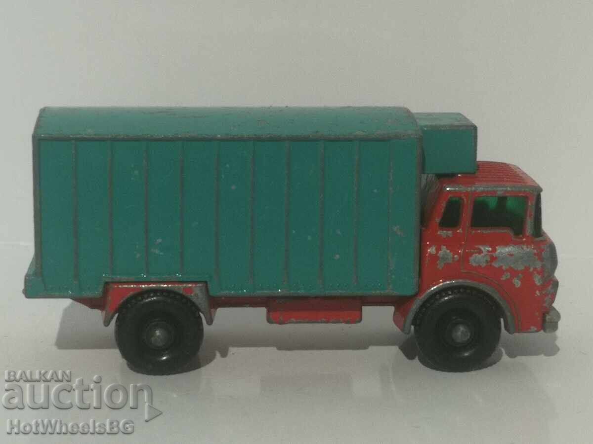 Matchbox LESNEY No44C Refrigerator Truck 1967 with price 10.00 BGN | € 5.11 Matchbox LESNEY No44C Refrigerator Truck 1967 with price 10.00 BGN | € 5.11