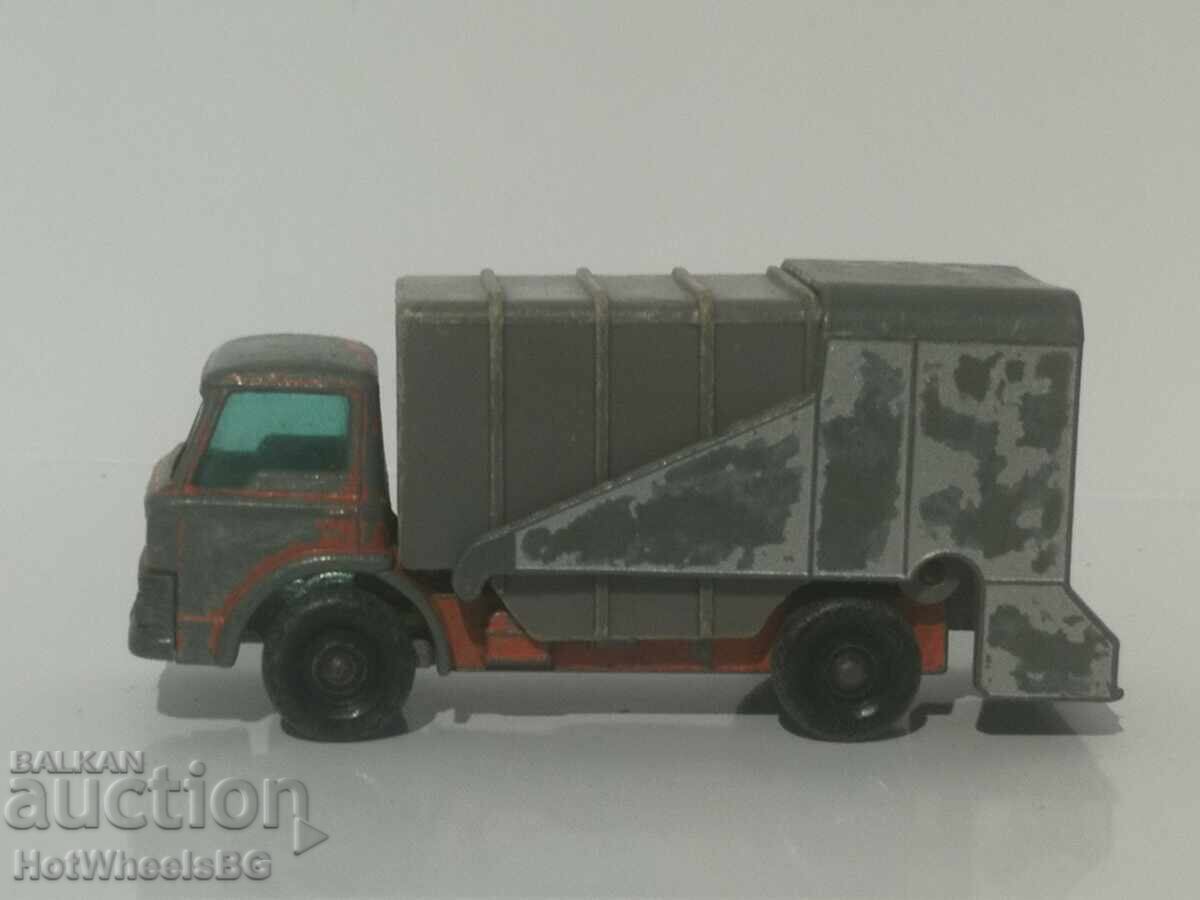 Σπιρτόκουτο LESNEY No 7C Refuse Truck 1967 με τιμή 10.00 BGN | € 5.11 Σπιρτόκουτο LESNEY No 7C Refuse Truck 1967 με τιμή 10.00 BGN | € 5.11
