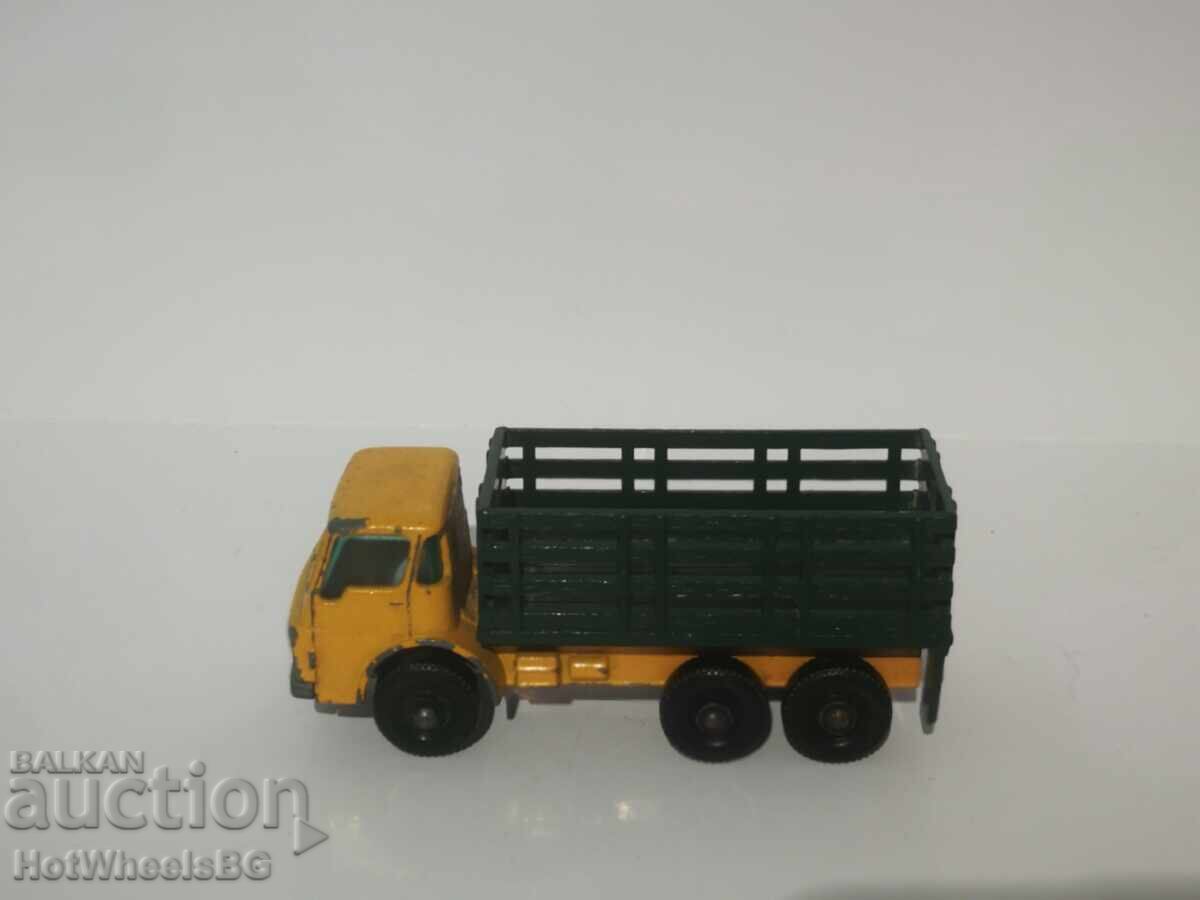 Auction MATCHBOX LESNEY. No. 4D Stake Truck 1966 Auction MATCHBOX LESNEY. No. 4D Stake Truck 1966