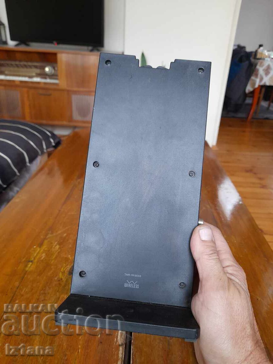 Delivery of Sony TMR-RF865R Transmitter Delivery of Sony TMR-RF865R Transmitter