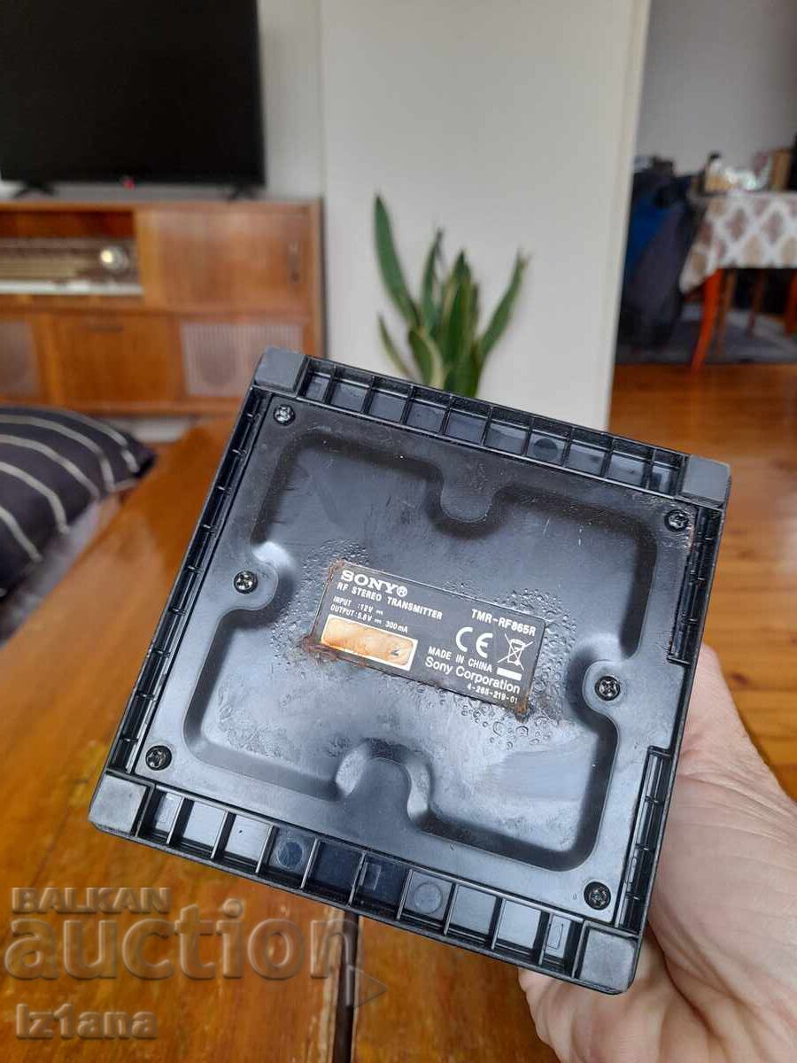 Sony TMR-RF865R Transmitter - 6 Sony TMR-RF865R Transmitter - 6