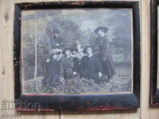 Old photos, B. Esenyak, 2 pcs., original wooden frame with price 45.00 BGN | € 23.01 Old photos, B. Esenyak, 2 pcs., original wooden frame with price 45.00 BGN | € 23.01