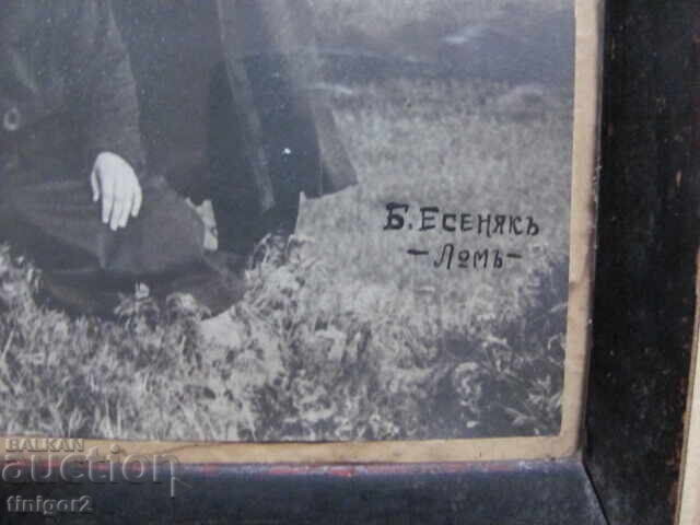 Auction Old photos, B. Esenyak, 2 pcs., original wooden frame Auction Old photos, B. Esenyak, 2 pcs., original wooden frame