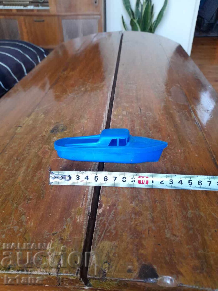 Auction Old toy boat, speedboat Auction Old toy boat, speedboat