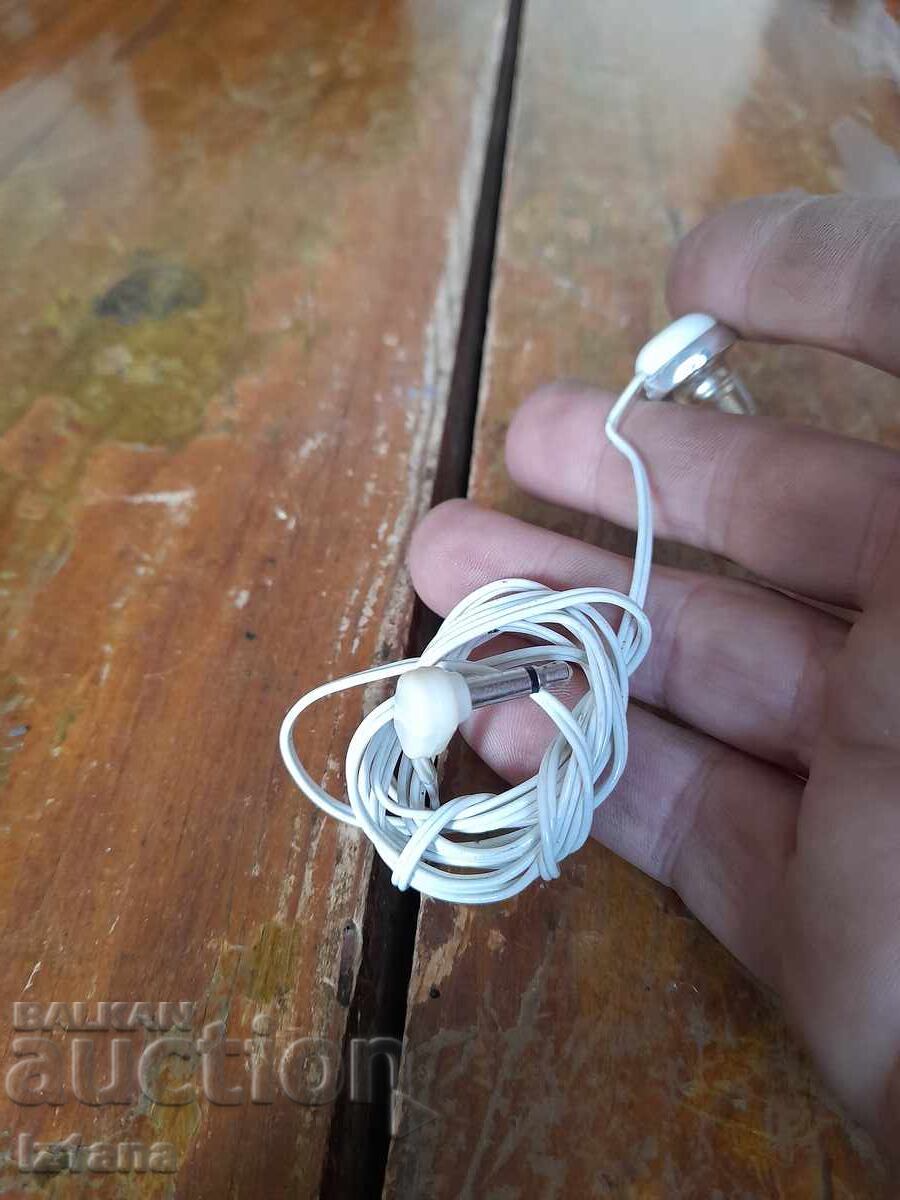 Delivery of Old radio receiver