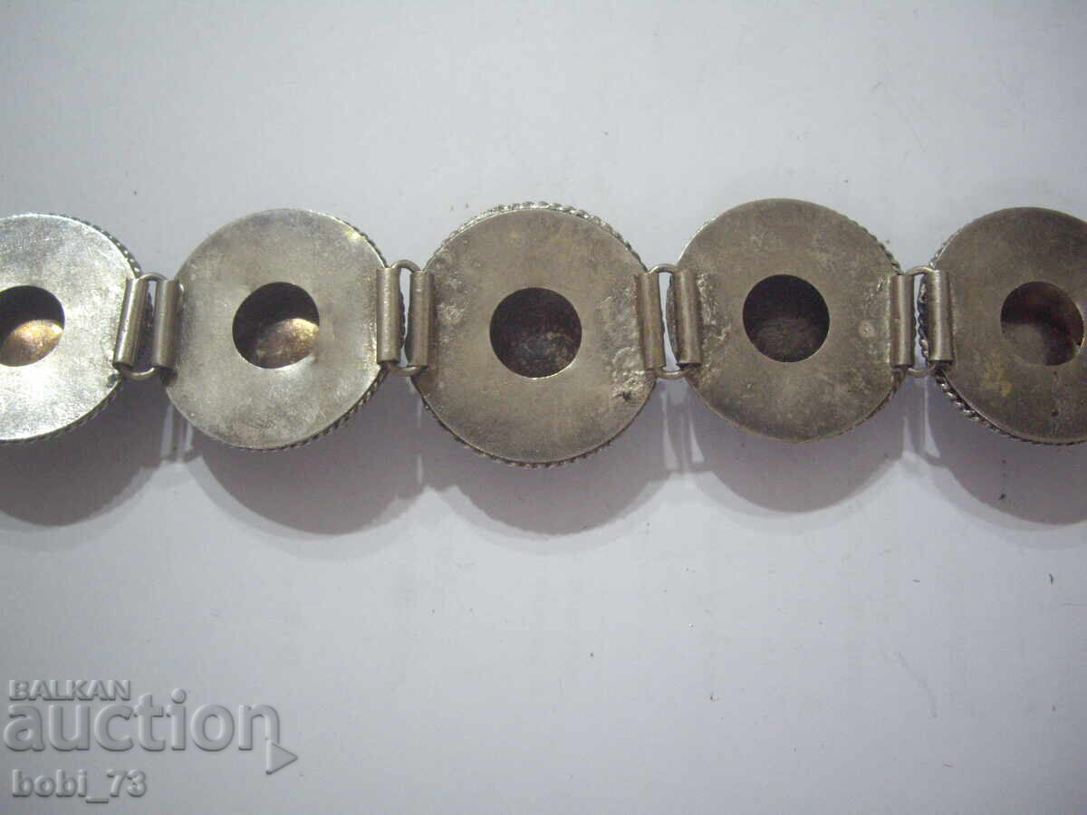 Delivery of Old Sachan bracelet. Delivery of Old Sachan bracelet.