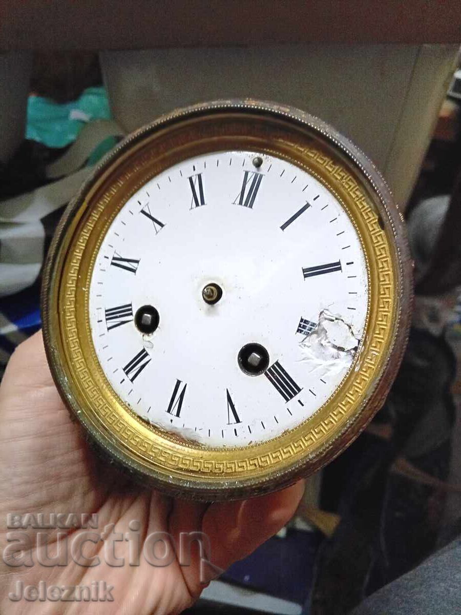 Mechanism for a Mantel Clock France/19th century-Works. Mechanism for a Mantel Clock France/19th century-Works.