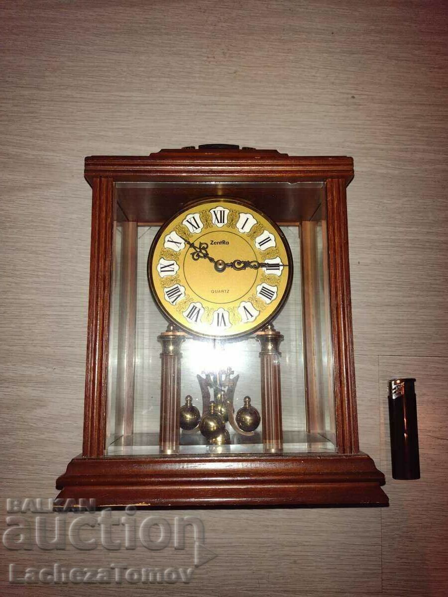 Beautiful old desk clock, ZentRa Germany works perf.