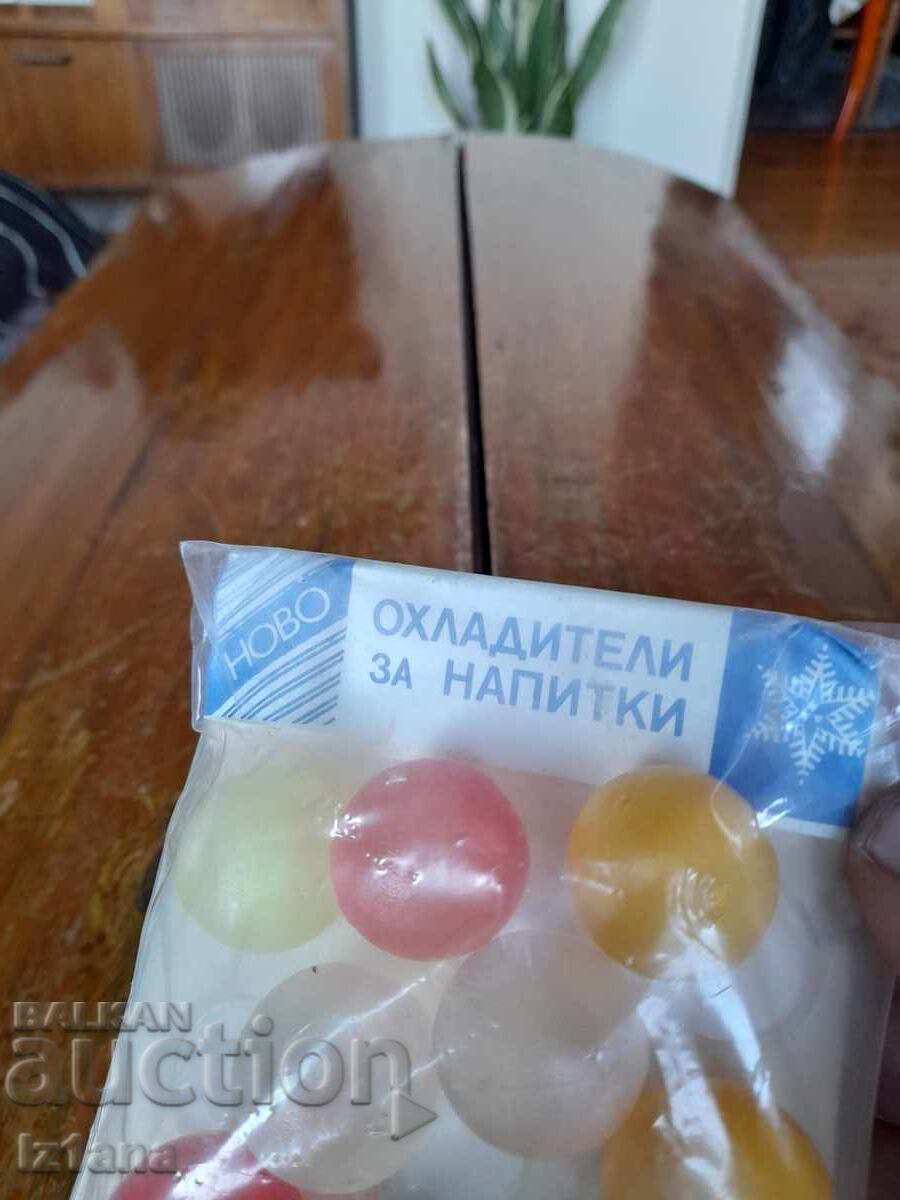 Auction Old beverage coolers Auction Old beverage coolers