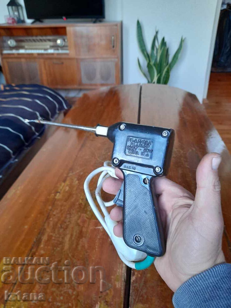 Old induction soldering iron with price 45.00 BGN | € 23.01 Old induction soldering iron with price 45.00 BGN | € 23.01