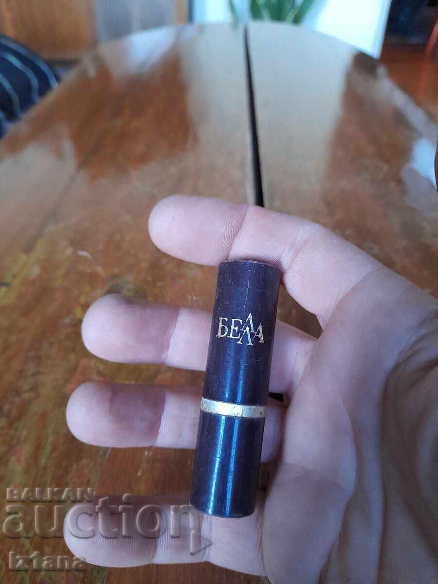 Old Bella lipstick box with price 11.00 BGN | € 5.62