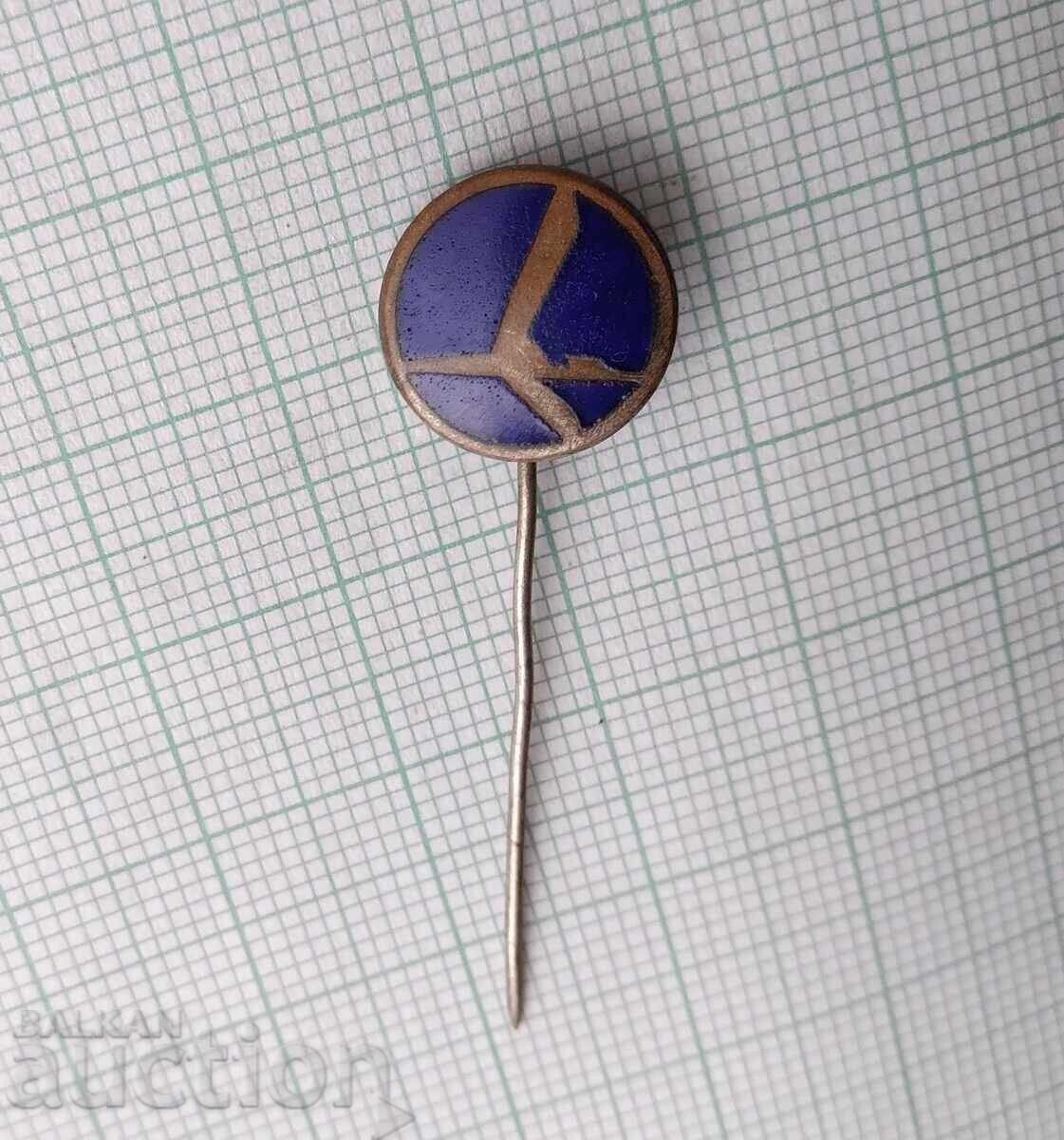 17220 Badge - LOT Poland Airline - enamel with price 2.00 BGN | € 1.02 17220 Badge - LOT Poland Airline - enamel with price 2.00 BGN | € 1.02