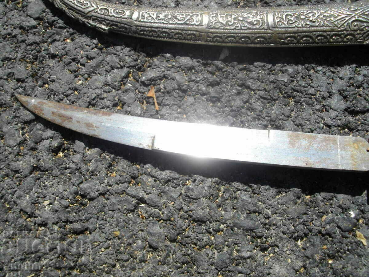 PUMNAL DE ARGINT KUMAYA KHANJAR cu preț € 350.00 | 684.54 BGN PUMNAL DE ARGINT KUMAYA KHANJAR cu preț € 350.00 | 684.54 BGN