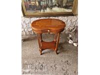 O mare consolă olandeză antică