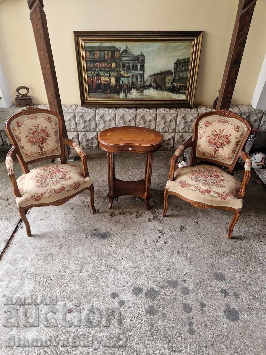 A pair of great antique Belgian baroque armchairs