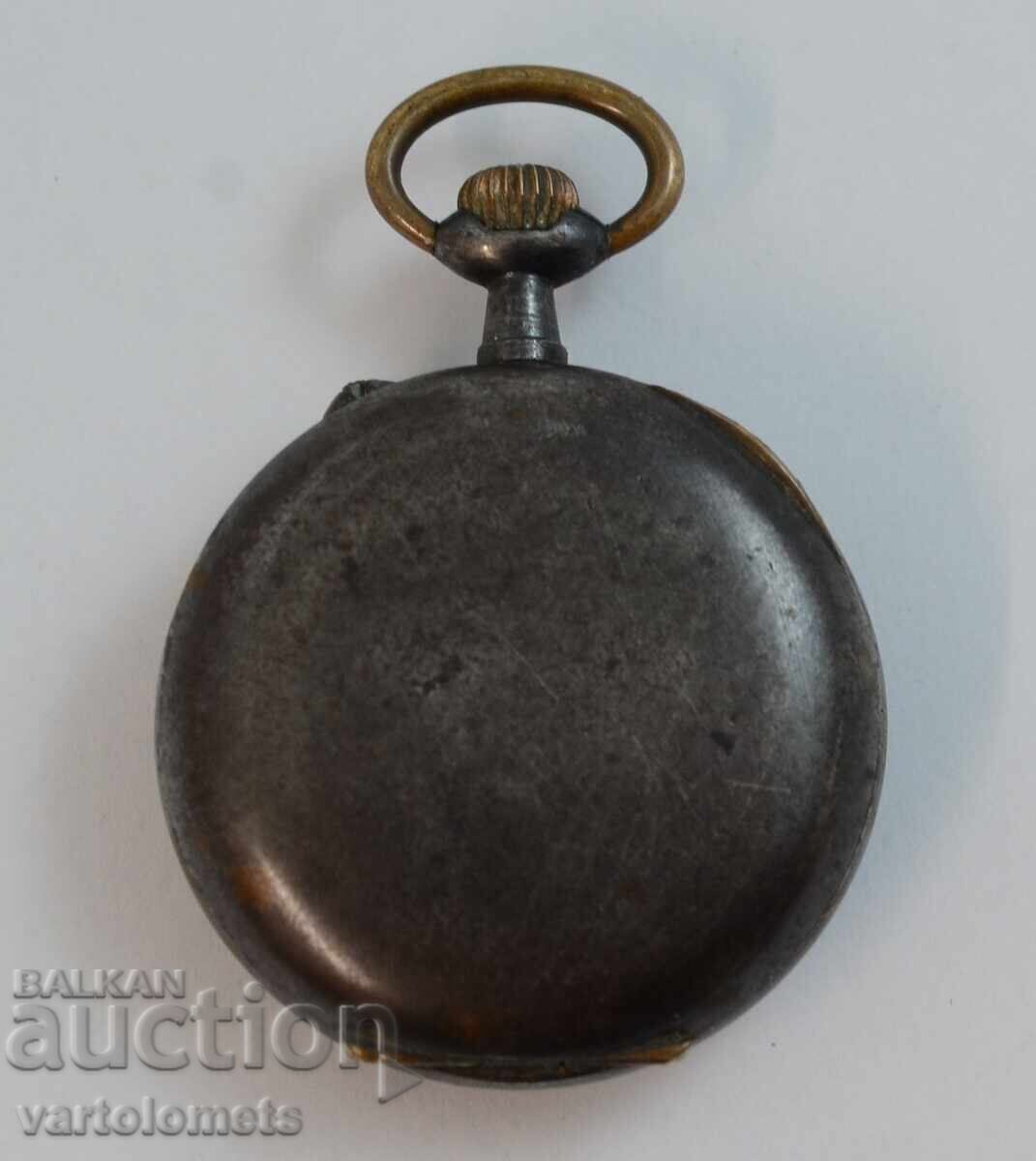 Antique pocket watch - not working with price 15.00 BGN | € 7.67 Antique pocket watch - not working with price 15.00 BGN | € 7.67