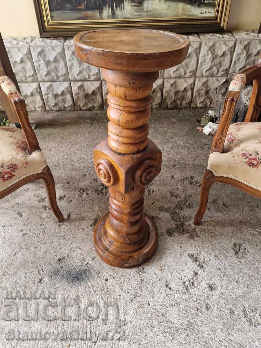 Auction Old unique antique English wooden column Auction Old unique antique English wooden column