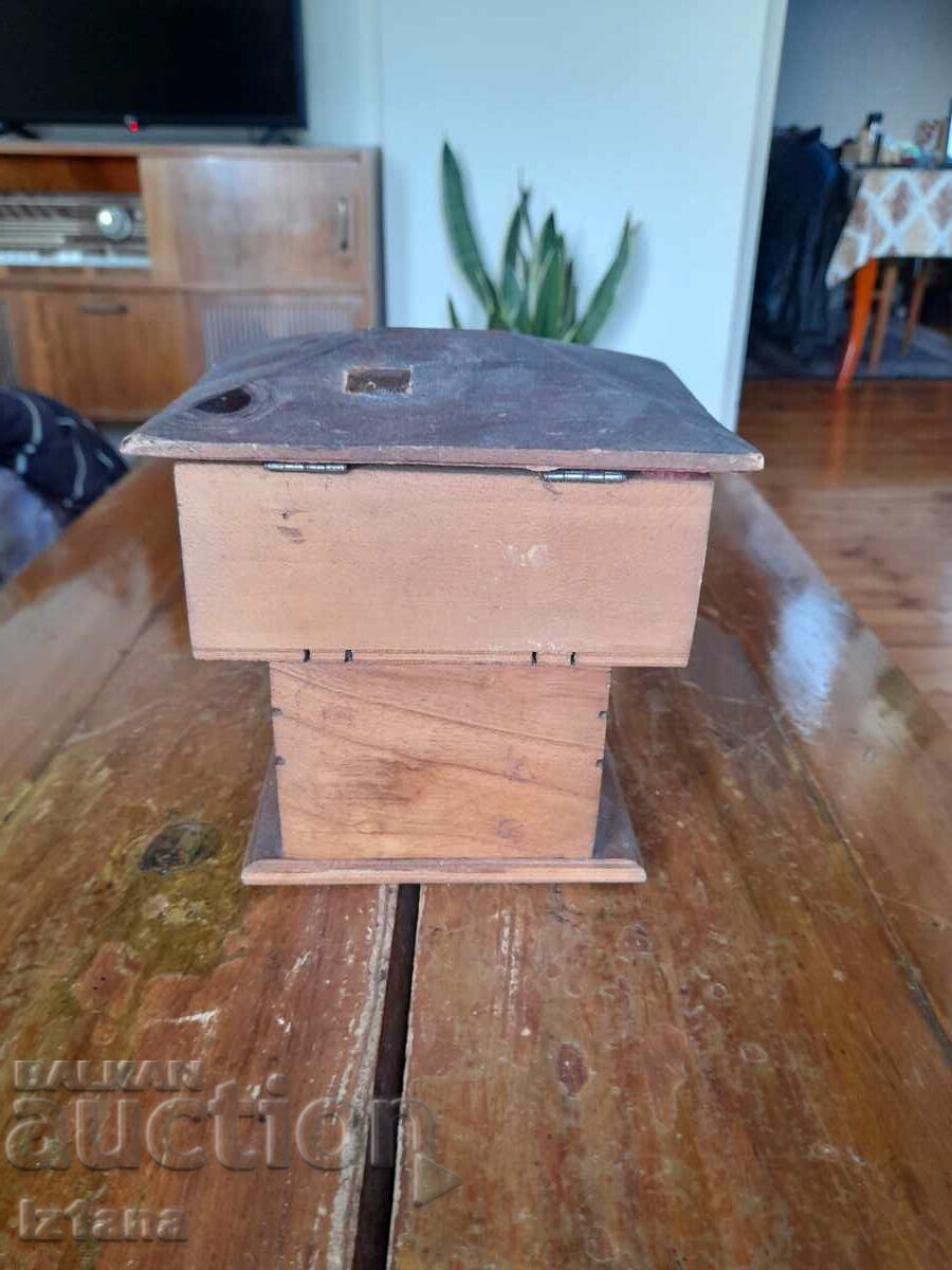 Auction Old decorative house, box DSO Rhodope Auction Old decorative house, box DSO Rhodope