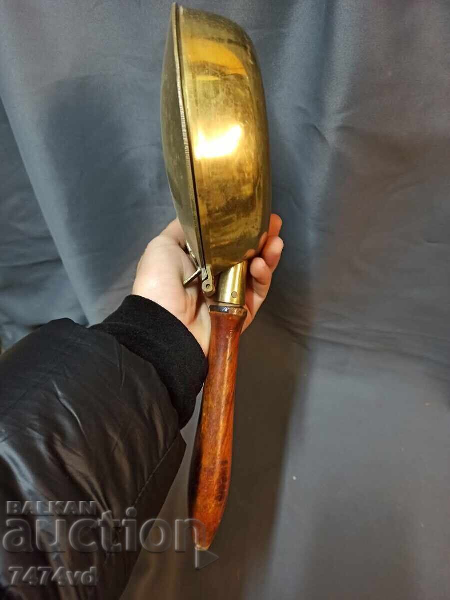 Old bronze vessel with lid and wooden handle with price 50.00 BGN | € 25.56 Old bronze vessel with lid and wooden handle with price 50.00 BGN | € 25.56